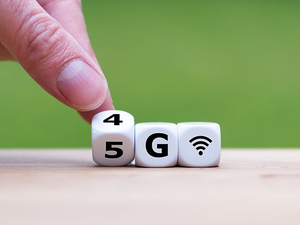 Dice cubes that pictue 4g , 5g and wifi connection
