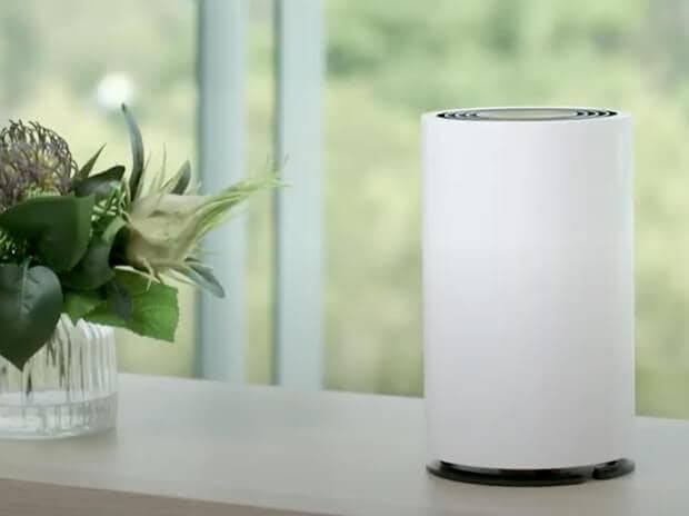 Optus 5g home modem displayed