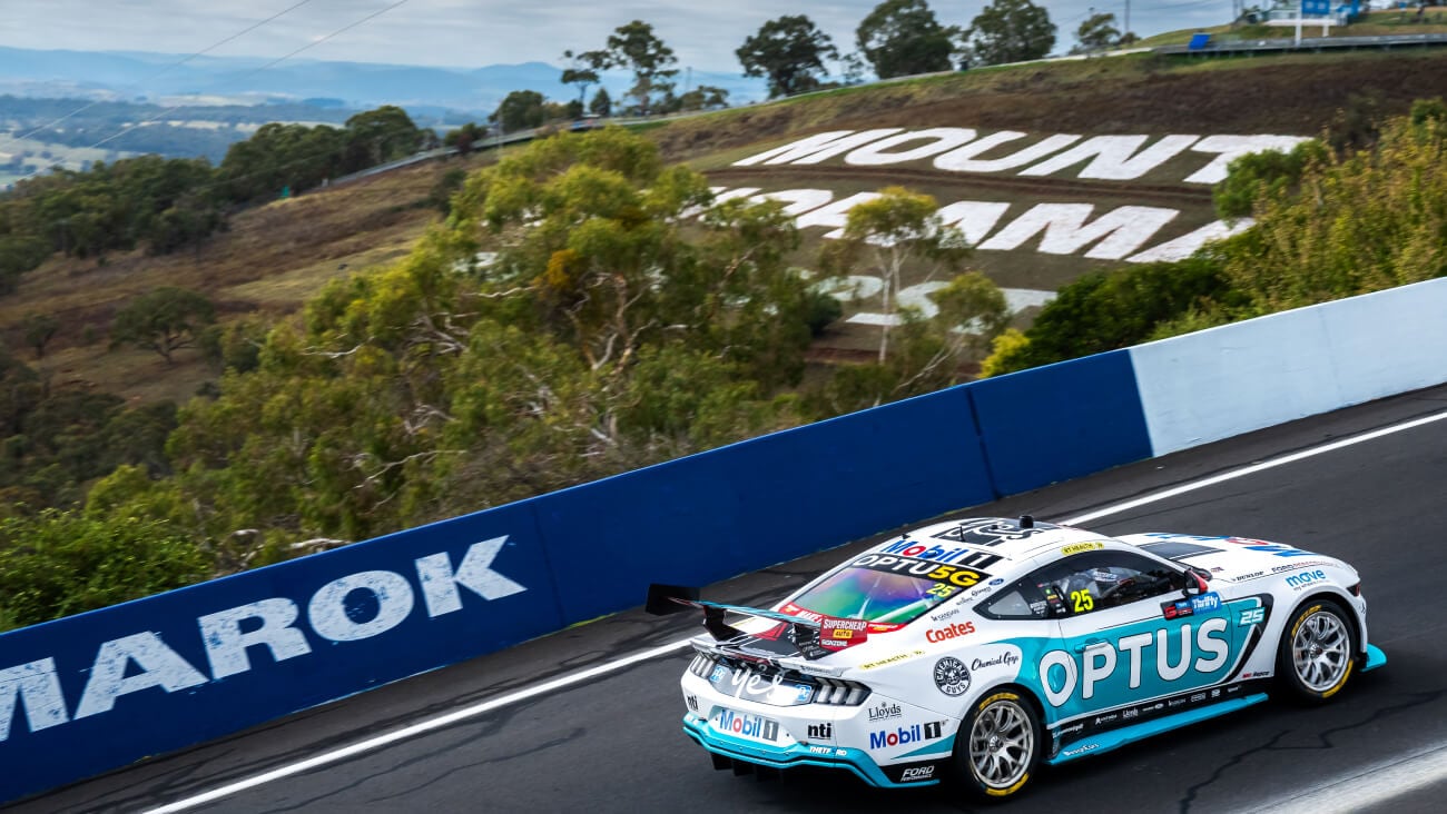The Optus Mobil 1 Supercar in action on the Mount Panorama track during the 2024 Bathurst 500