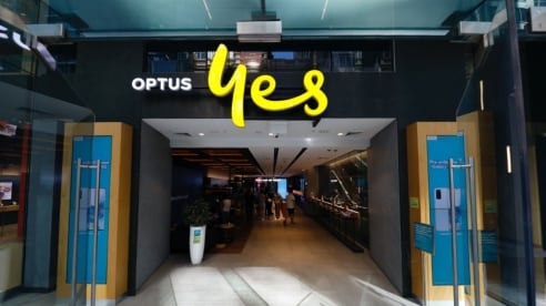 Front of Optus store Front of Optus store